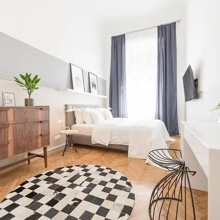 Venus - Opera I Apartment
