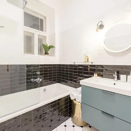 Apartment Venus - Opera I