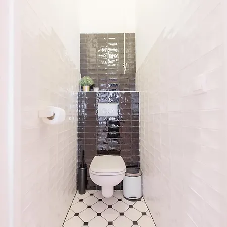 Opera I - 1br / Sleeps 4 / Netflix + Nespresso